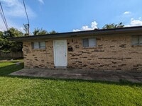 Building Photo - 4619 Hartel St