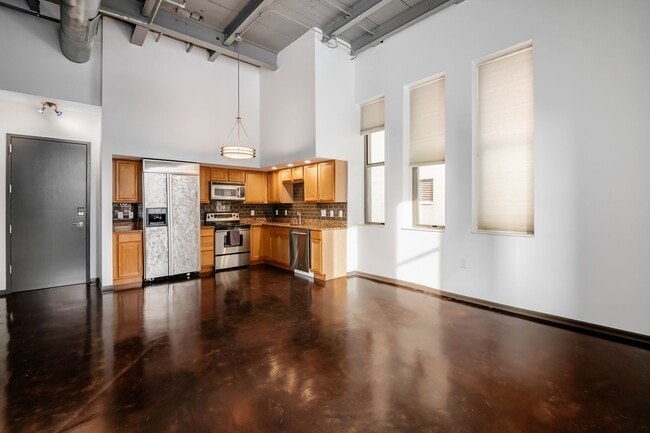 Building Photo - 110 N 3rd St