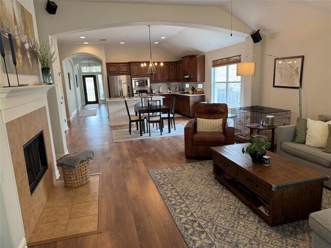 Building Photo - 621 Basie Bend