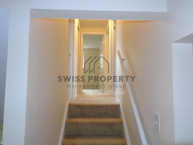 Building Photo - 2514 Lipton Rd