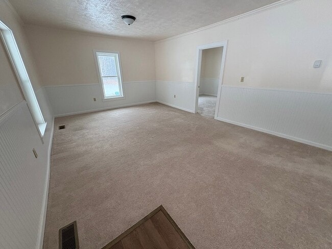 Building Photo - 237 Tiadaghton Hill Rd