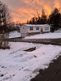 Building Photo - 12 Imperial Dr