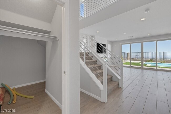 Building Photo - 440 Harmony Bay Ave