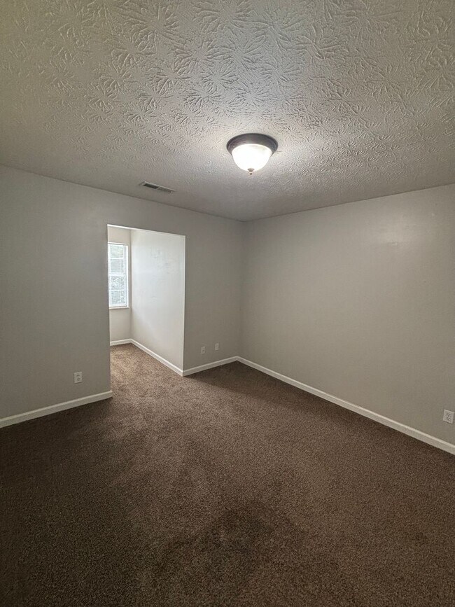 Building Photo - 3529 Crossroads Way
