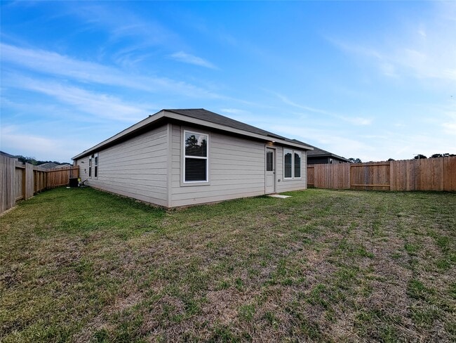 Building Photo - 1619 Winwood Dr