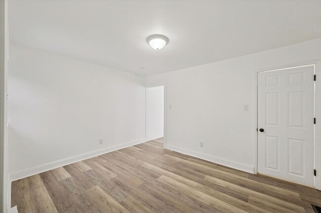 Building Photo - 2 Bedroom Home in Germantown