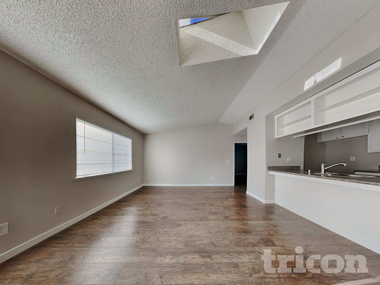 Building Photo - 607 Placer Ln