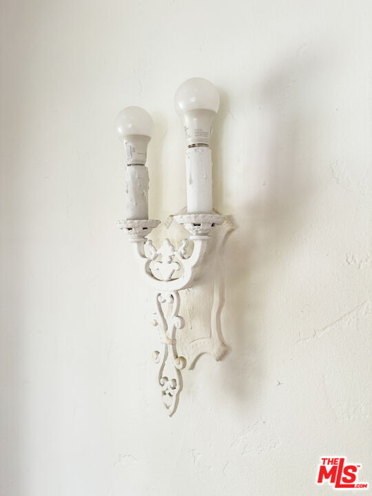 Building Photo - 5729 Carlton Way