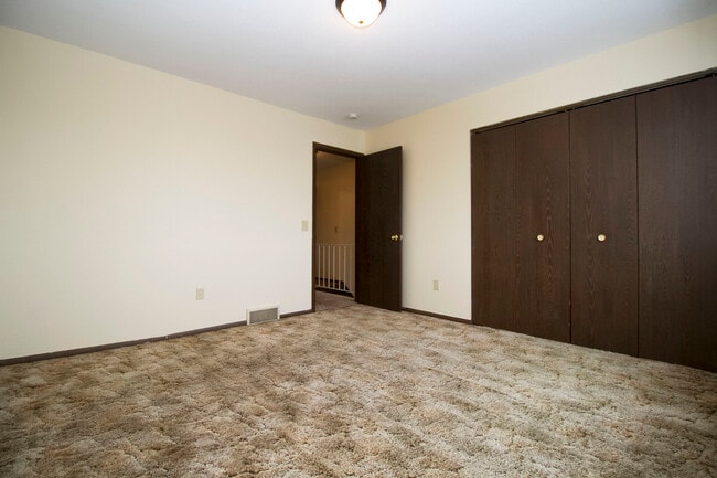 Building Photo - 7271 Ayers Rd