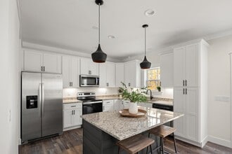 Building Photo - Fairview Rental
