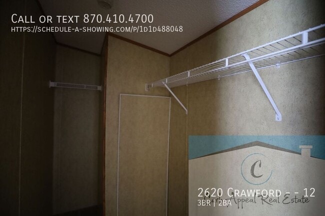 Building Photo - 2620 Crawford Dr