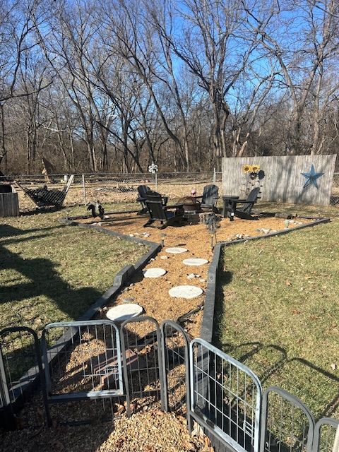 Building Photo - 13810 Byars Rd