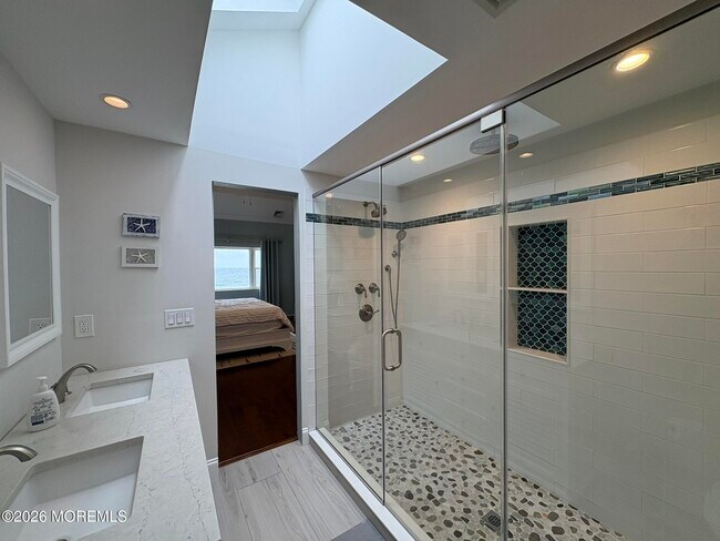 Building Photo - 3608 Ocean Terrace