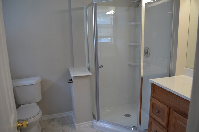 Building Photo - This 3 Bedroom Home with Fireplace is a must see!