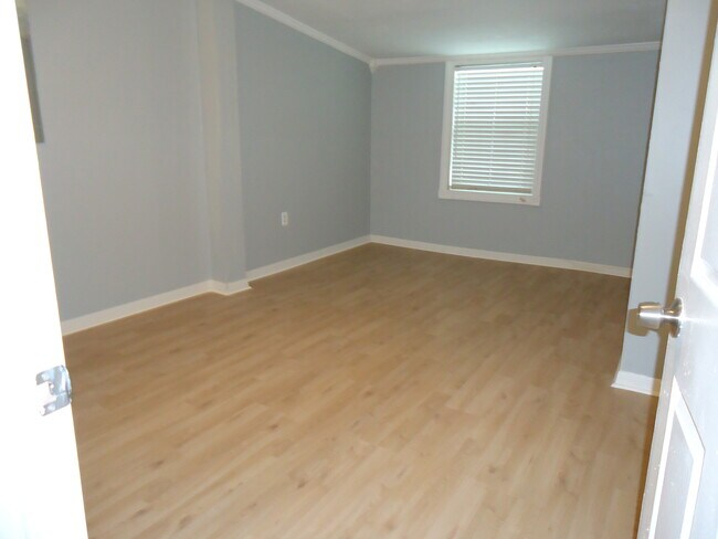 Building Photo - 4620 79th Way N