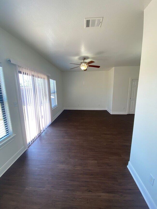 Building Photo - 105 Homonu Ct