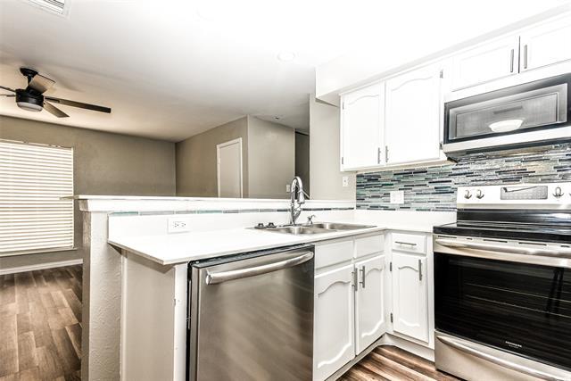 Building Photo - 3022 Forest Ln