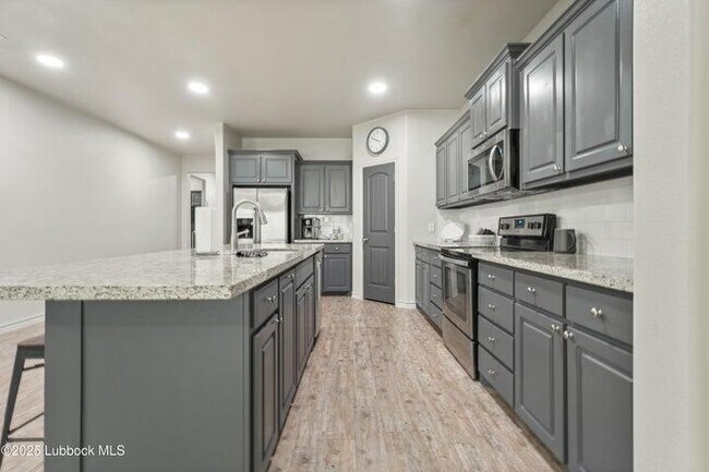 Building Photo - 5303 Lehigh St