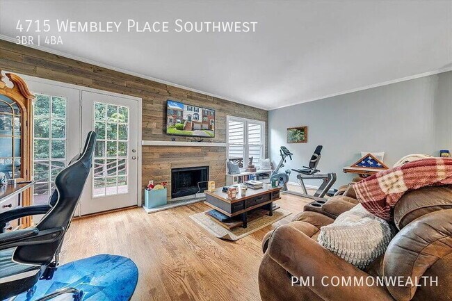 Building Photo - 4715 Wembley Pl SW