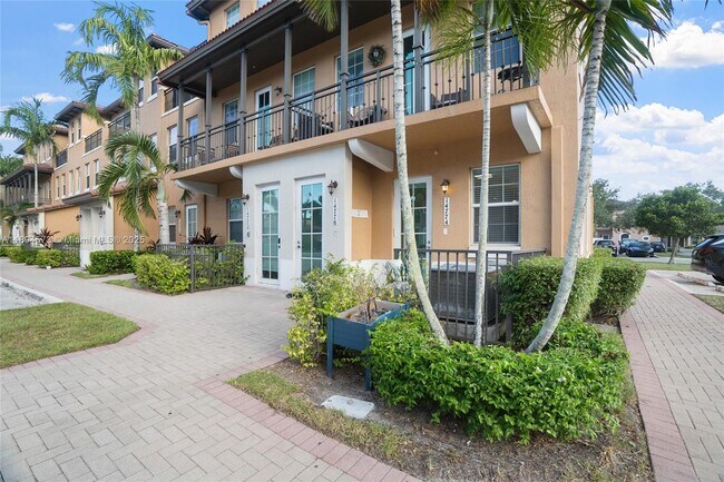 Primary Photo - 14774 SW 10th St