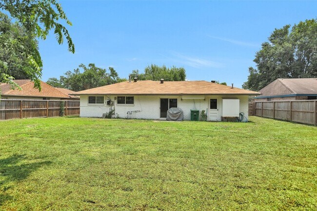 Building Photo - 6322 King Post Dr