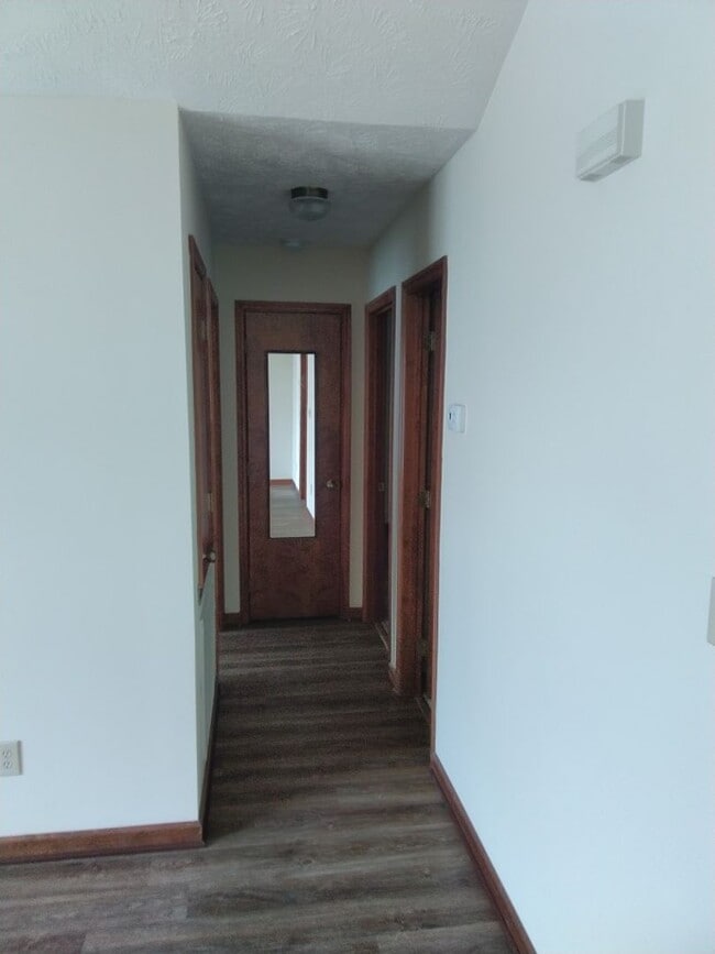 Building Photo - Duplex in Hope Mills!