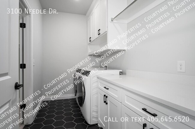 Building Photo - 3100 Needle Dr