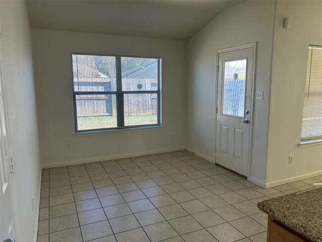 Building Photo - 5218 Meadow Canyon Dr