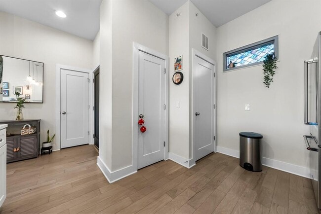 Building Photo - 908 Nueces St