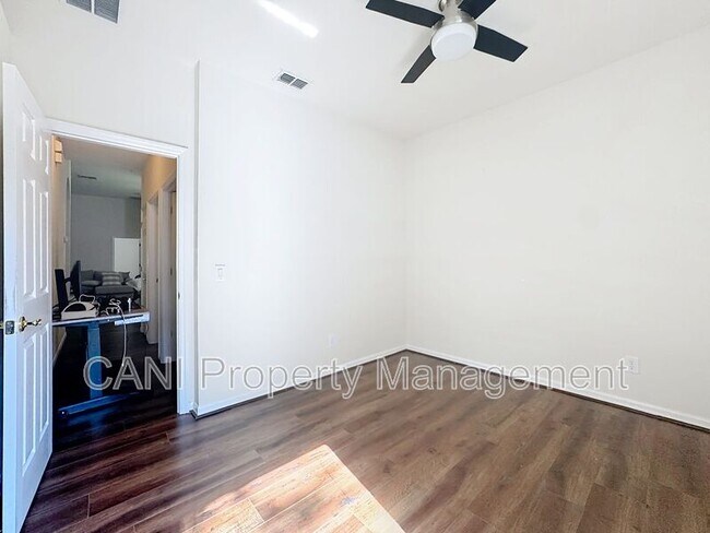 Building Photo - 3104 Conrad Ct