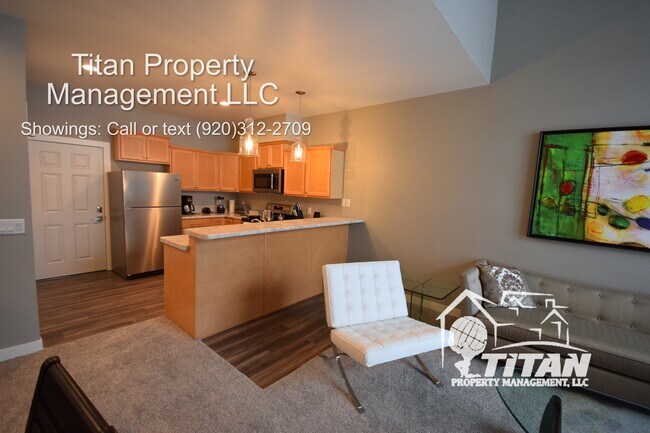 Building Photo - 637 N Waldoch Dr