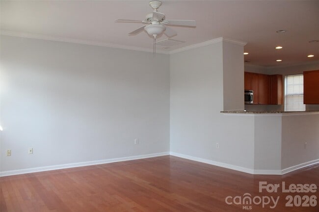 Building Photo - 1031 Central Park Cir