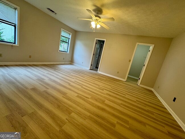 Building Photo - 125 Colony Run