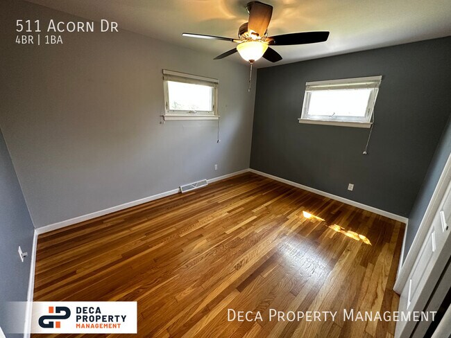 Building Photo - 4 Bedroom House in Lindbergh School District!