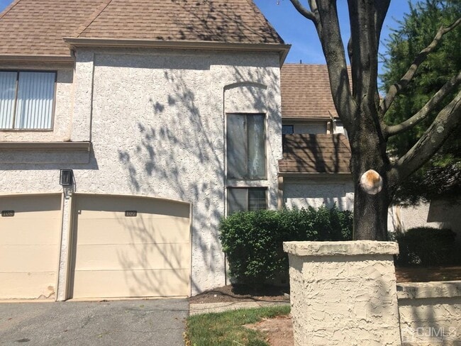 Building Photo - 107 Park Gate Dr