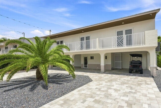 Building Photo - 203 Gulfview Dr