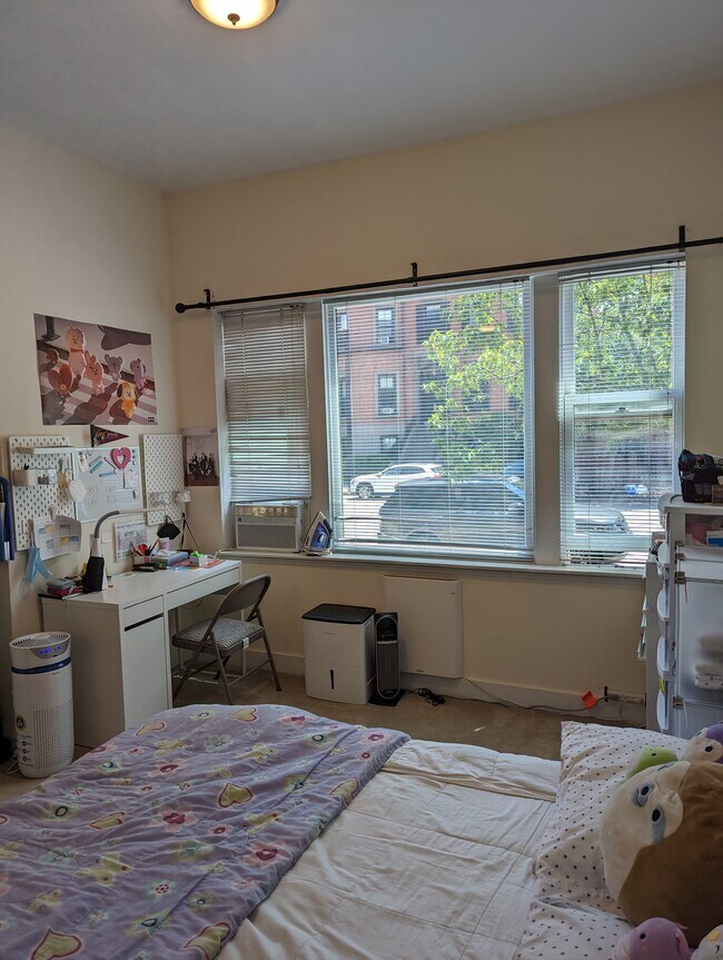 Building Photo - 509 Columbus Ave