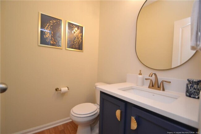 Building Photo - 3115 Manhasset Ln