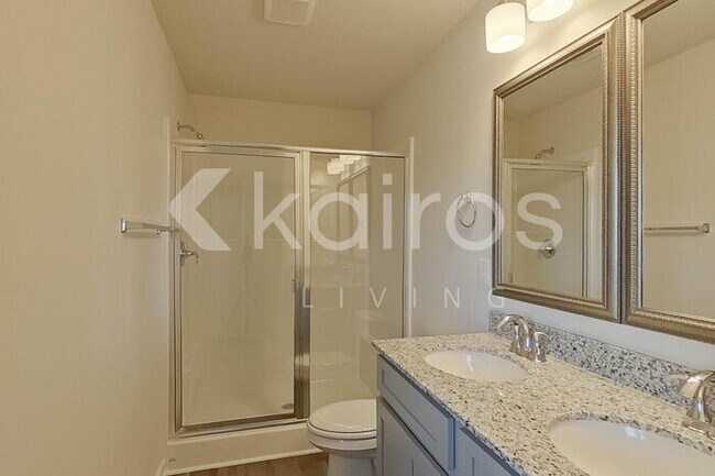 Building Photo - 2097 Banyan Cir