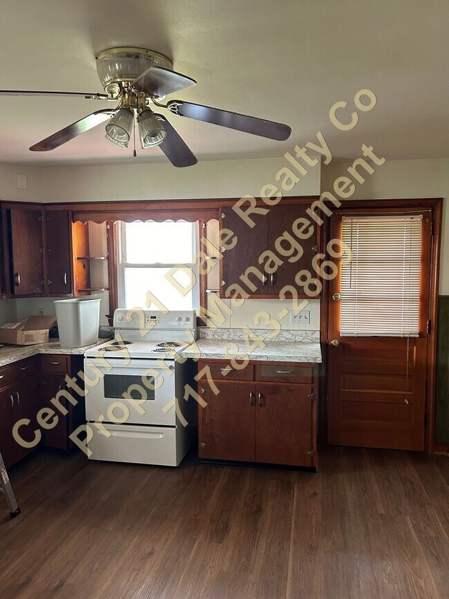 Building Photo - New Bridgeville 79-81