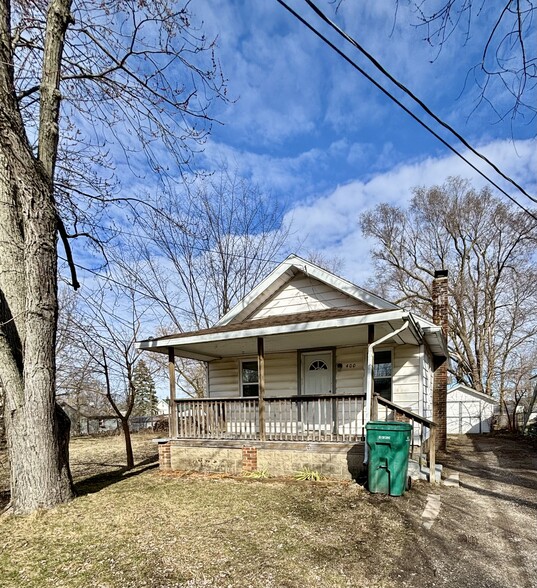 Building Photo - 400 N Catherine St