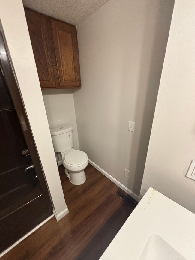 Building Photo - Cozy 3bd/2bth