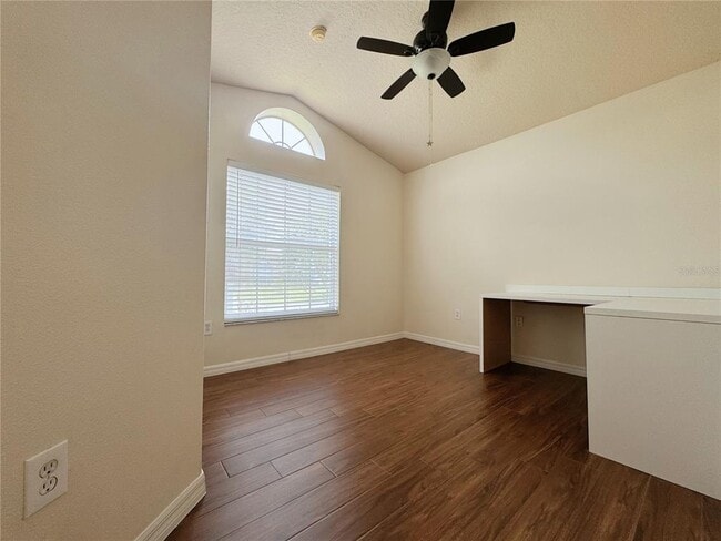 Building Photo - 171 Thornbury Dr