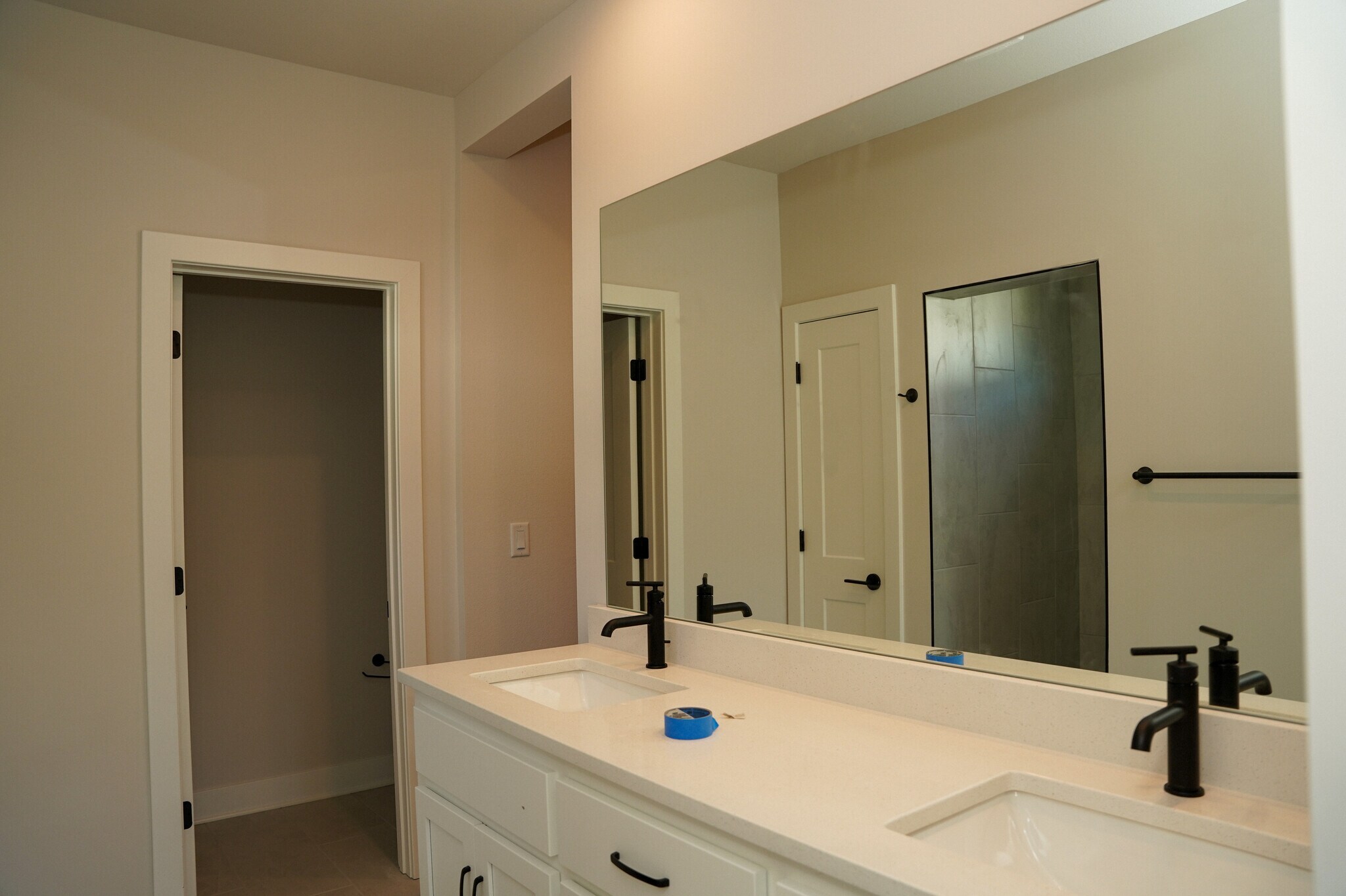 Building Photo - 20680 S Barker St