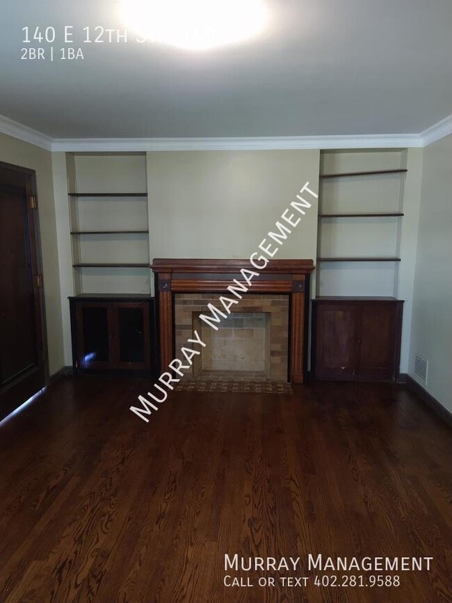 Building Photo - 140 E 12th St