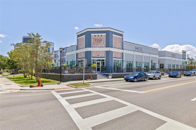 Building Photo - 1523 W North B St