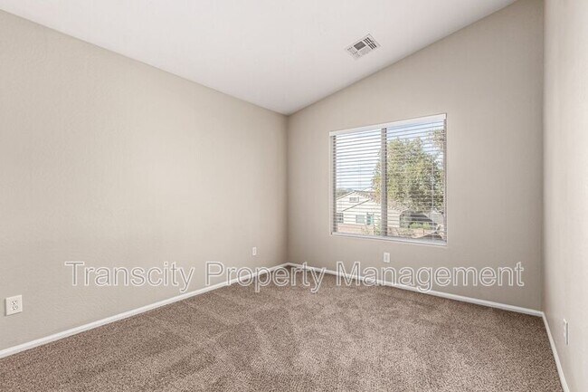 Building Photo - 38444 N Joann Way