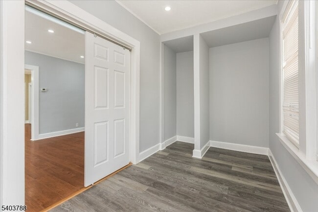 Building Photo - 17 Boyden Pkwy