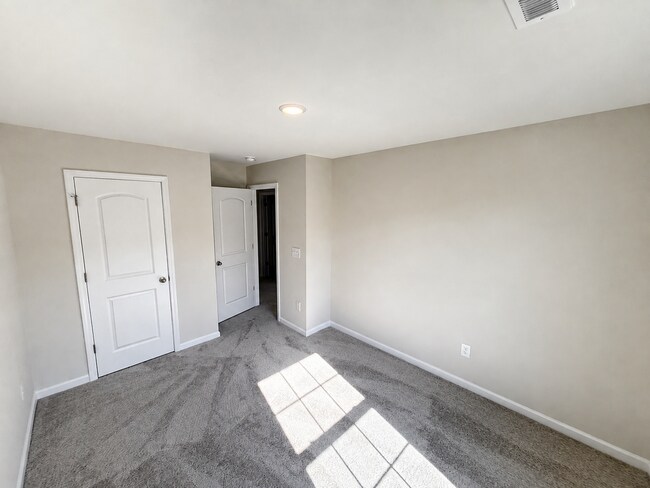 Building Photo - 1110 Brooksridge Way