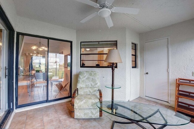 Building Photo - 5851 Parkwalk Dr
